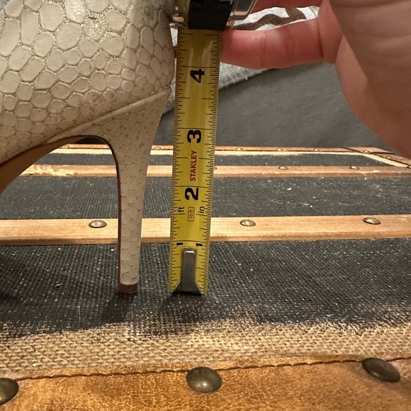 Vince Camuto Pumps - Picture 3 of 3